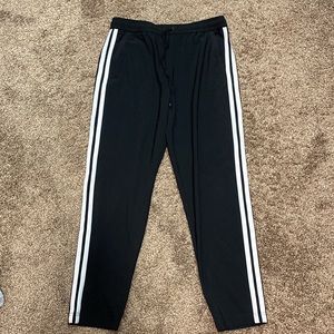 White House Black Market The Jogger